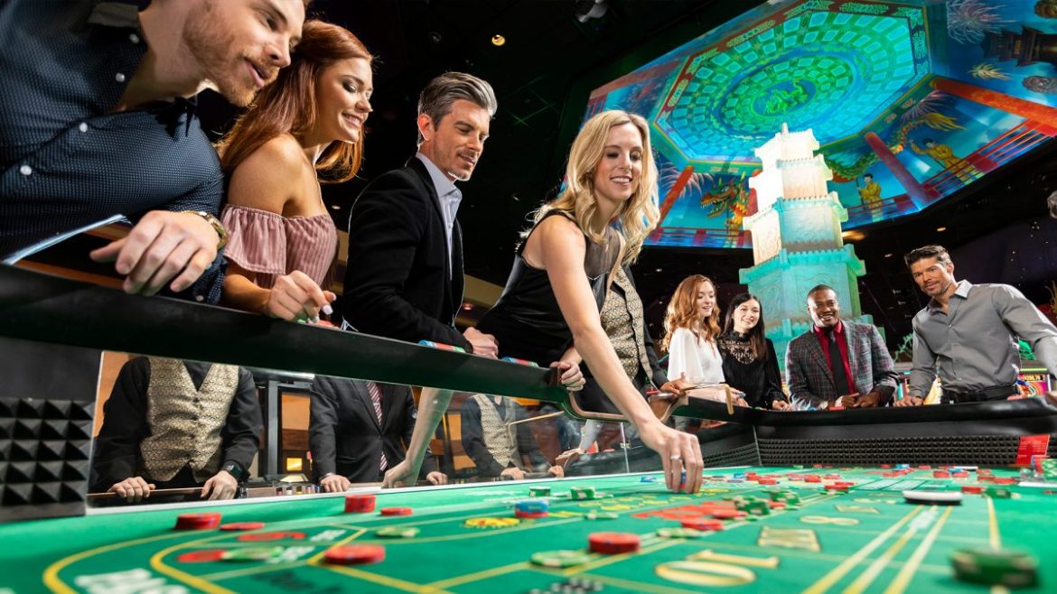Building Your Online Casino Strategy: Lessons from the Pros